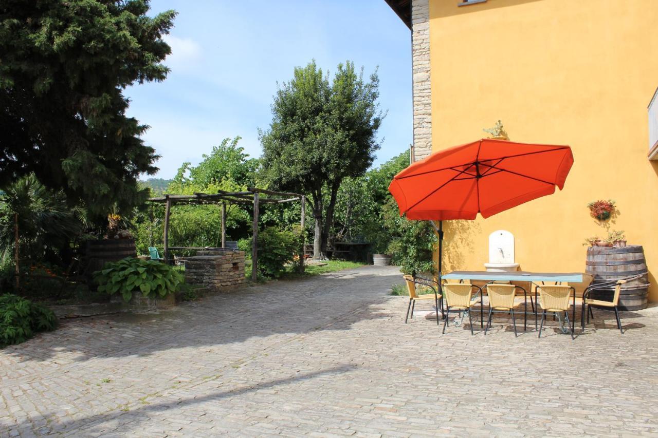 Agriturismo La Rovere Cossano Belbo 外观 照片